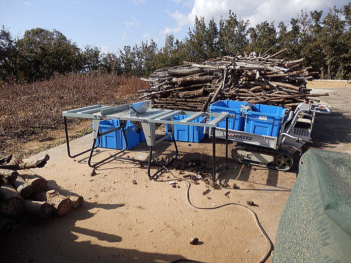 薪ダンボール入り