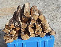 薪ダンボール入り