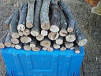 薪ｽﾄｰﾌﾞ用薪ダンボール入り　