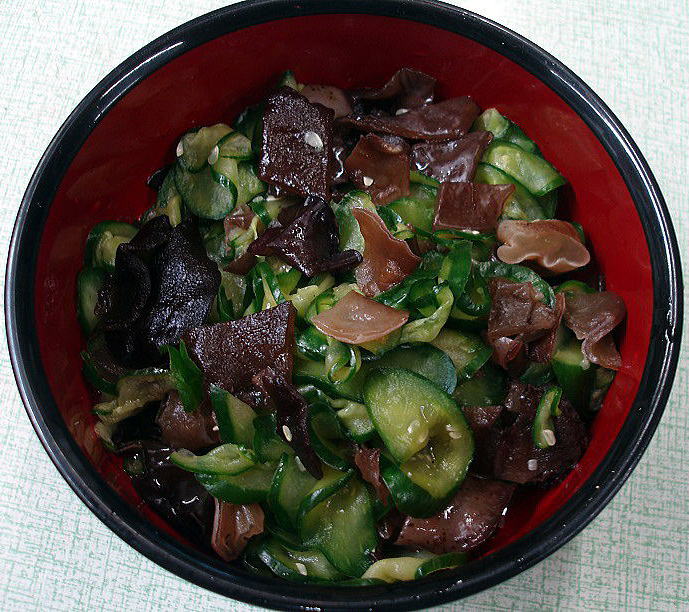 本キクラゲときゅうりの酢のもの