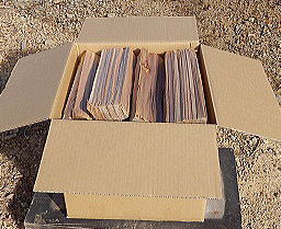 薪ダンボール入り